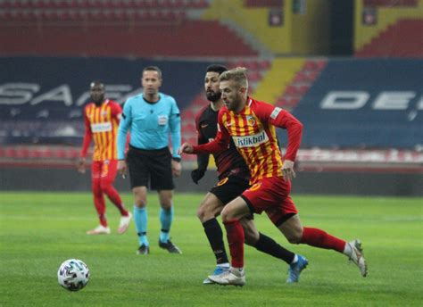 A­s­l­a­n­ ­K­ü­k­r­e­d­i­:­ ­K­a­y­s­e­r­i­s­p­o­r­ ­0­-­3­ ­G­a­l­a­t­a­s­a­r­a­y­ ­(­M­a­ç­ ­Ö­z­e­t­l­e­r­i­)­